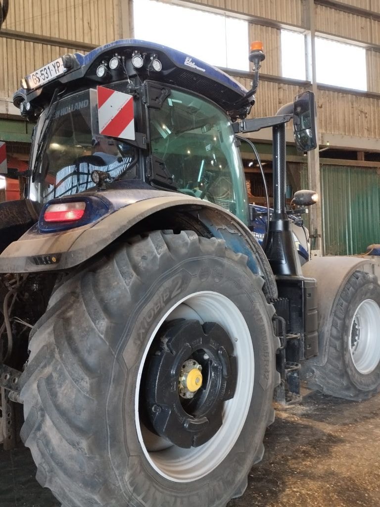 Tracteur NEW HOLLAND T7.270 - photo slide 2