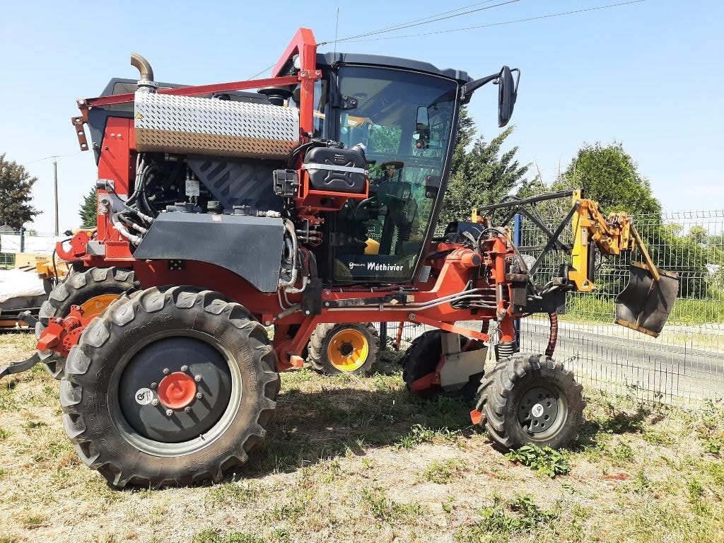 Tracteur enjambeur VERMANDE MR 1135 - photo slide 3