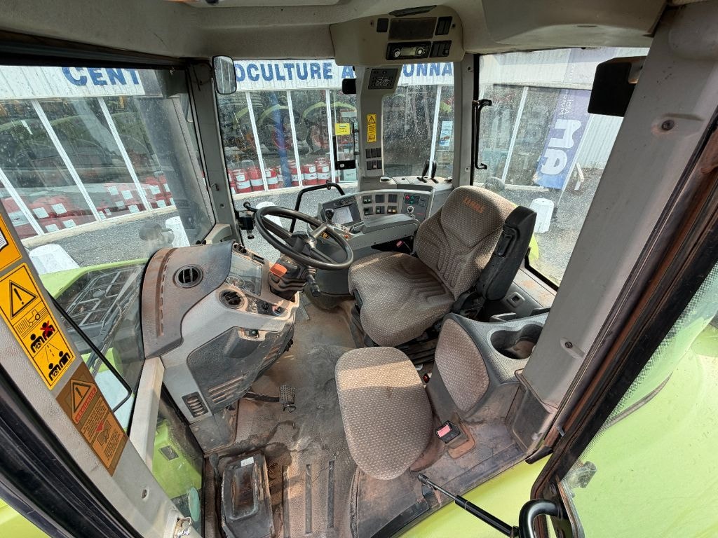 Tracteur CLAAS AXION 810 - photo slide 14