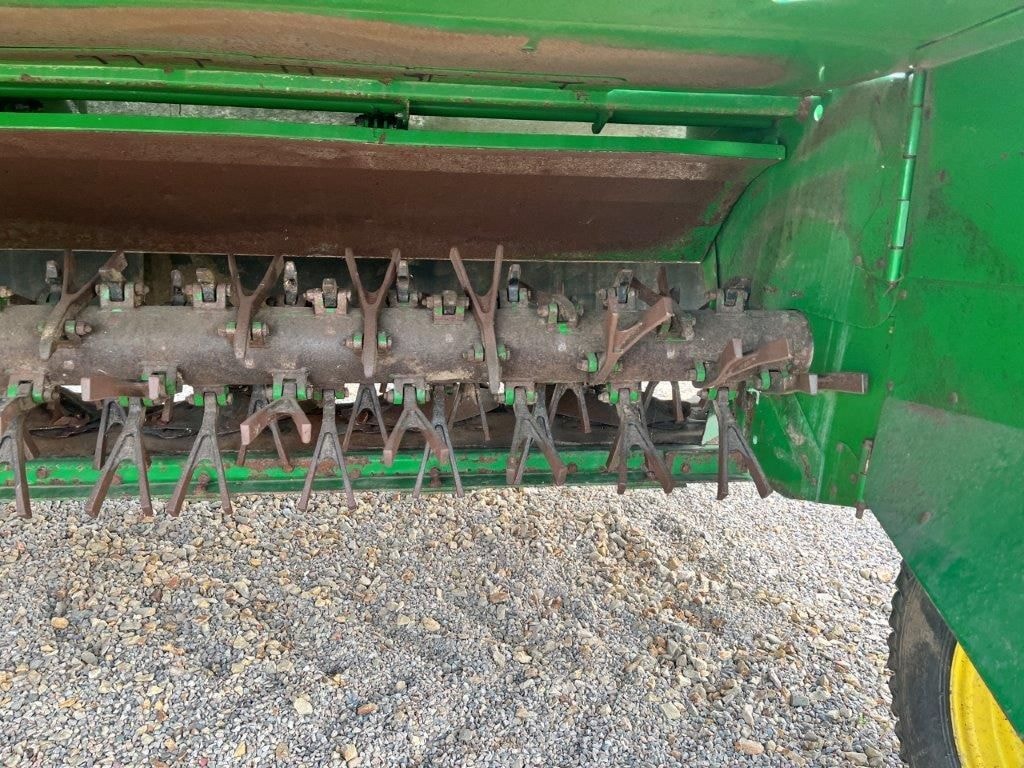 Faucheuse conditionneuse JOHN DEERE 835 - photo slide 9