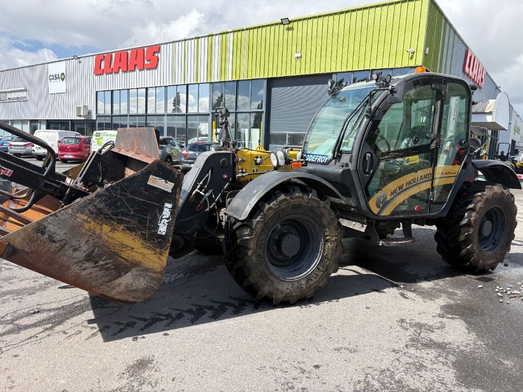 Telescopique NEW HOLLAND TH7.42 plus - photo slide 8