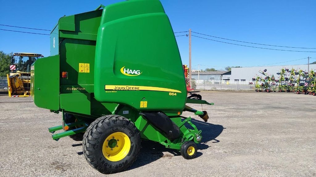 Presse balles rondes JOHN DEERE 864 Rotor Flow - photo slide 2