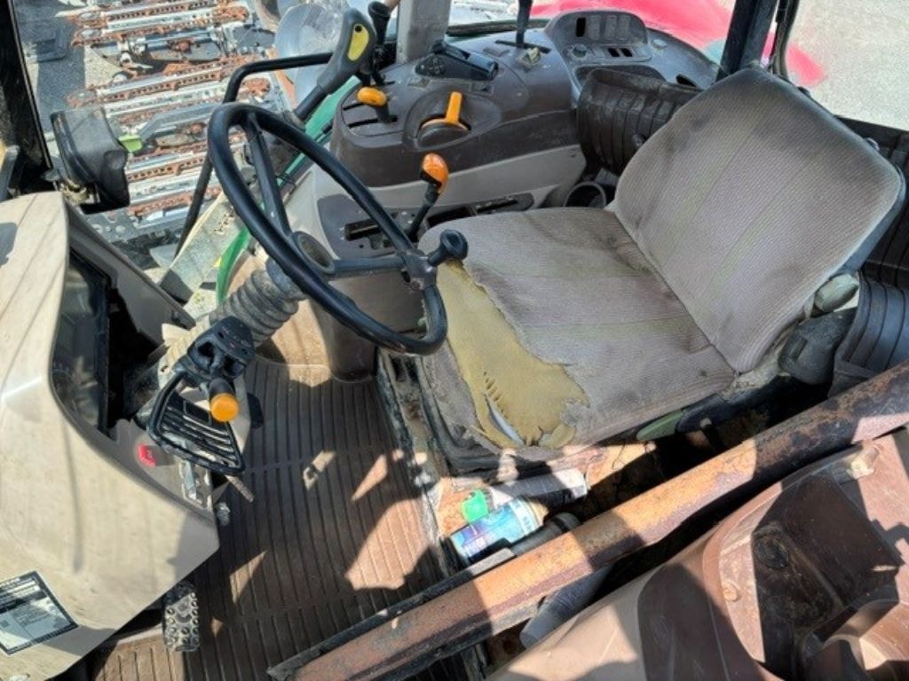 Tracteur chargeur JOHN DEERE 5820 - photo slide 8