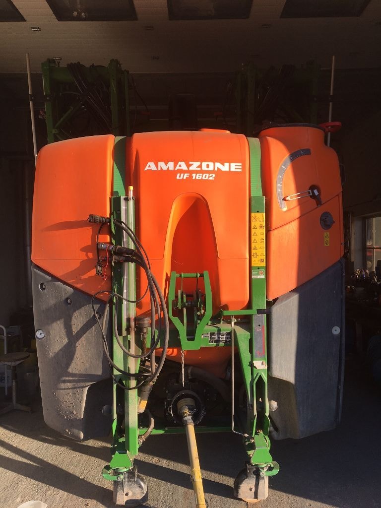Pulverisateur AMAZONE UF 1602 24m Premium - photo slide 2