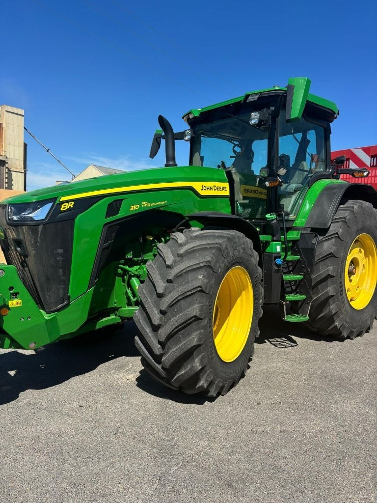 Tracteur JOHN DEERE 8R310 - photo slide 1