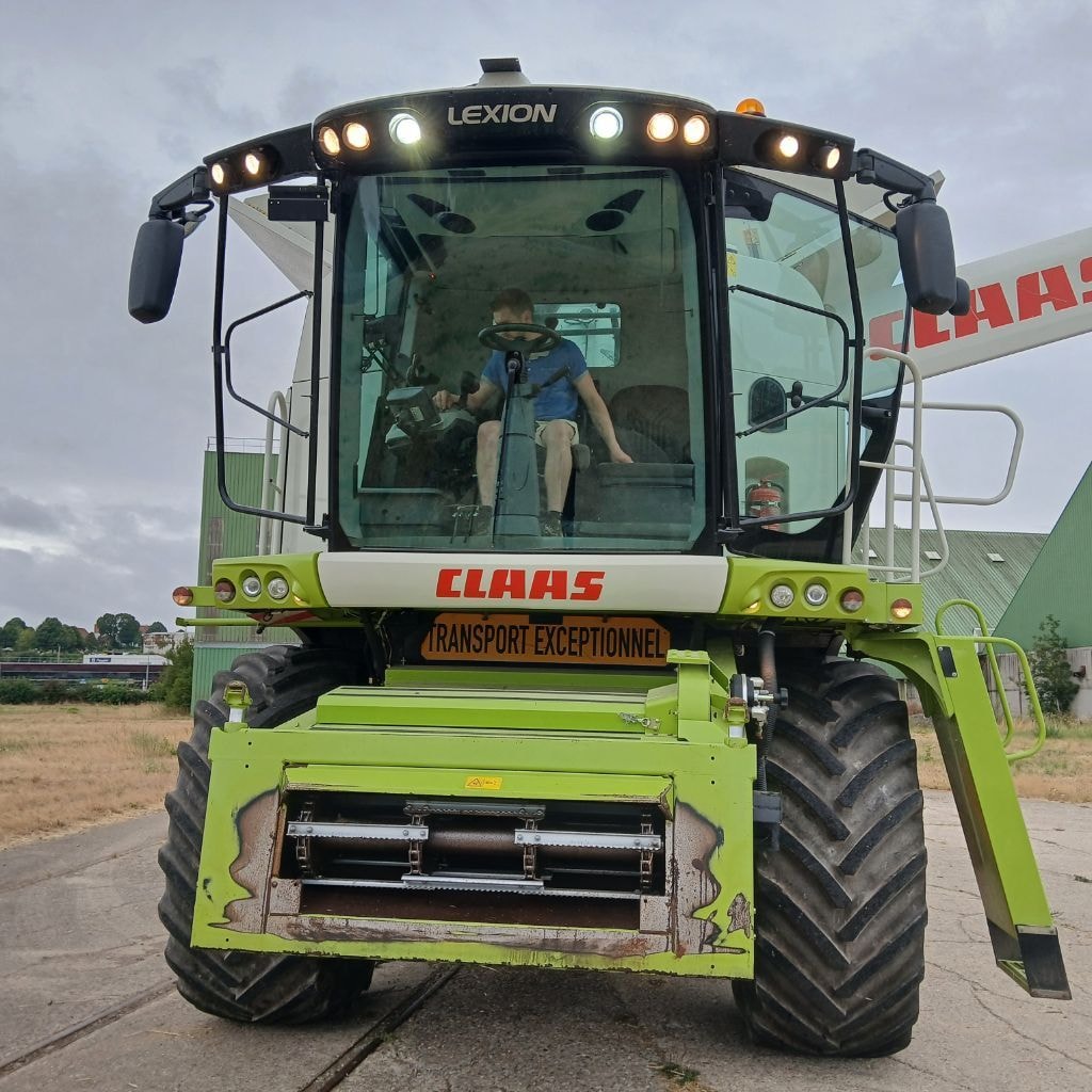 Moissonneuse CLAAS LEXION 760 - photo slide 11