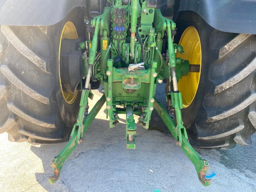 Tracteur JOHN DEERE 6195R - photo slide 11