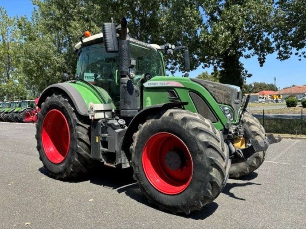 Tracteur FENDT 724 VARIO PROFI + - photo slide 3