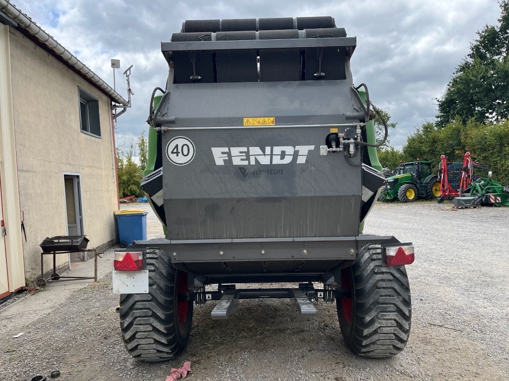 Presse balles rondes FENDT Rotana 180 vxtra  - photo slide 15