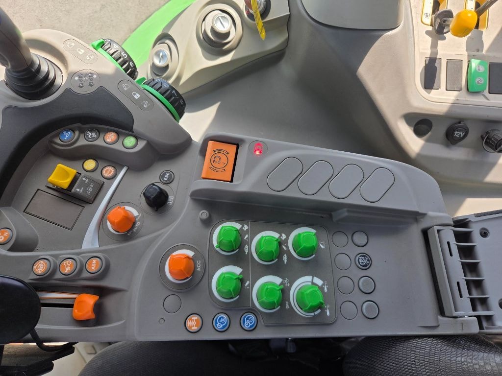 Tracteur chargeur DEUTZ FAHR 6165 AGROTRON TTV - photo slide 42