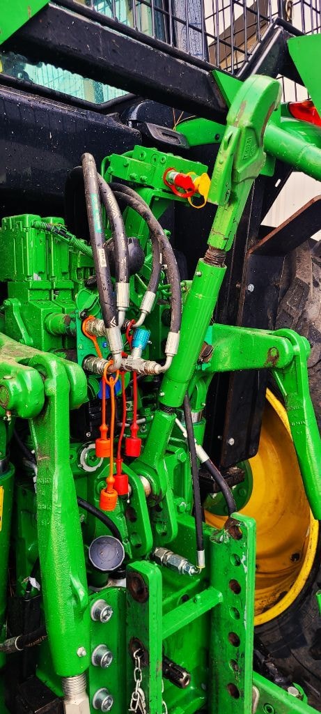 Tracteur forestier JOHN DEERE 6155M - photo slide 10