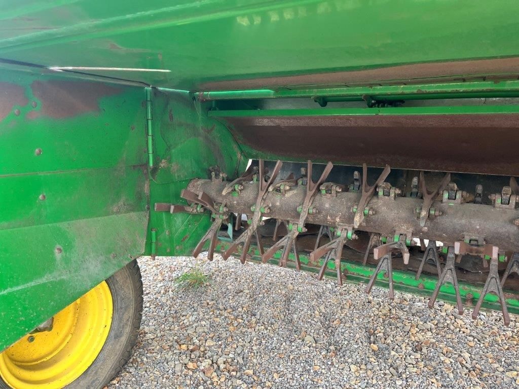 Faucheuse conditionneuse JOHN DEERE 835 - photo slide 6