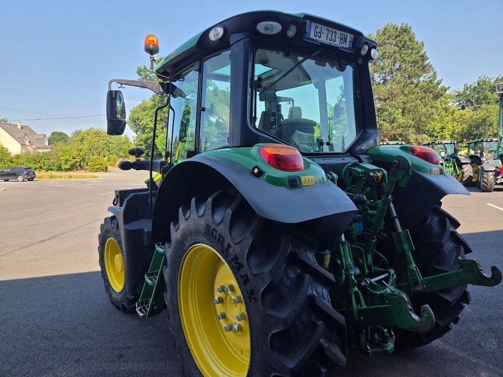 Tracteur chargeur JOHN DEERE 6100M - photo slide 10