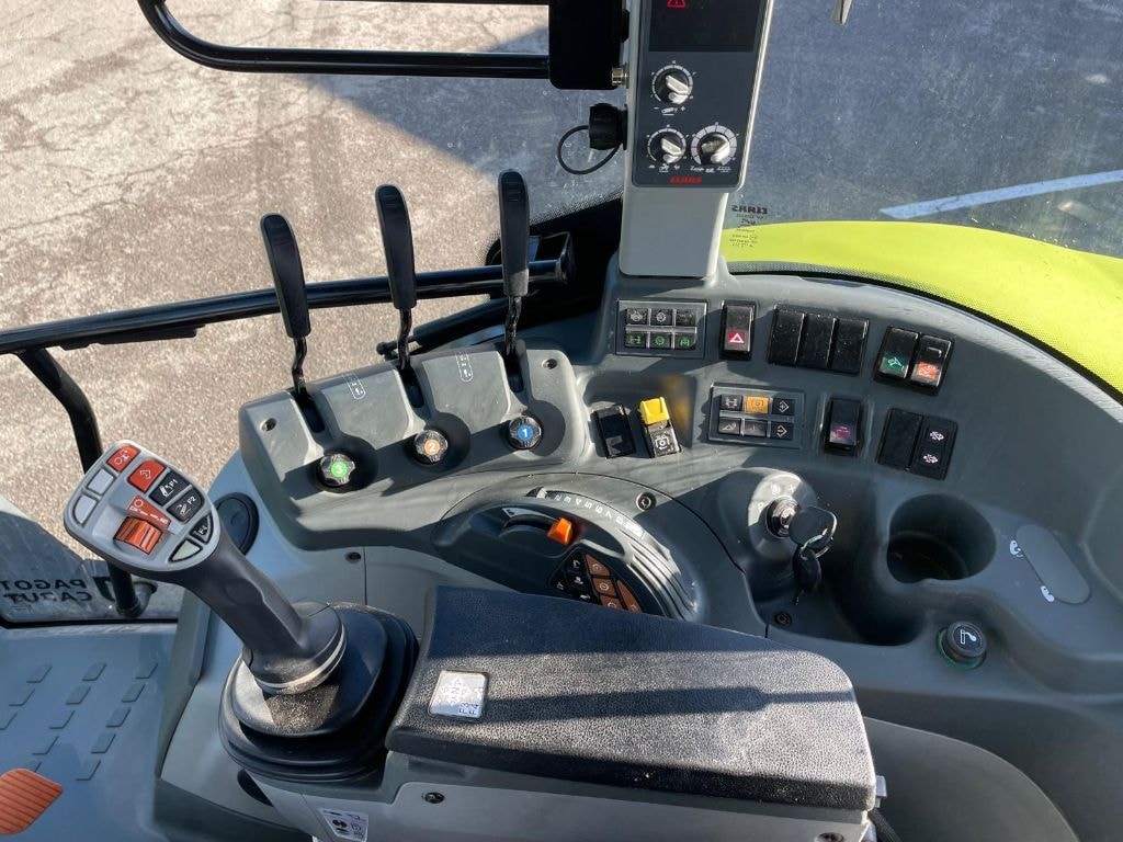 Tracteur CLAAS ARION 430 TOIT HAUT - photo slide 10