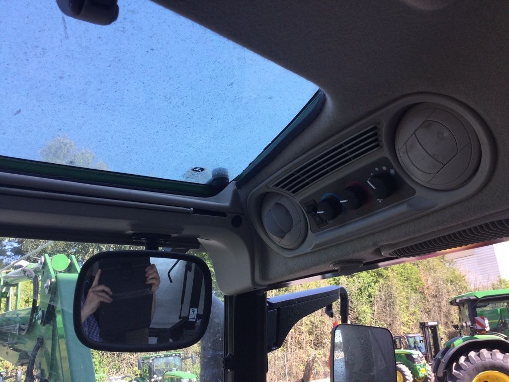 Tracteur chargeur JOHN DEERE 5100M - photo slide 27