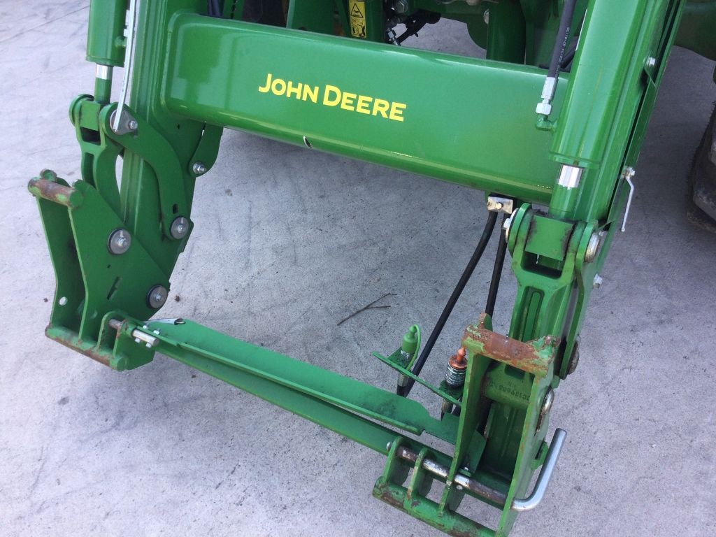 Tracteur chargeur JOHN DEERE 5100M - photo slide 21