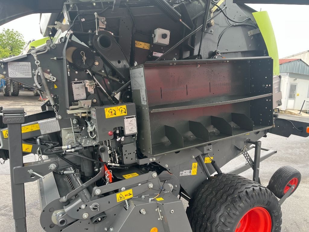 Presse balles rondes CLAAS 480RF - photo slide 15