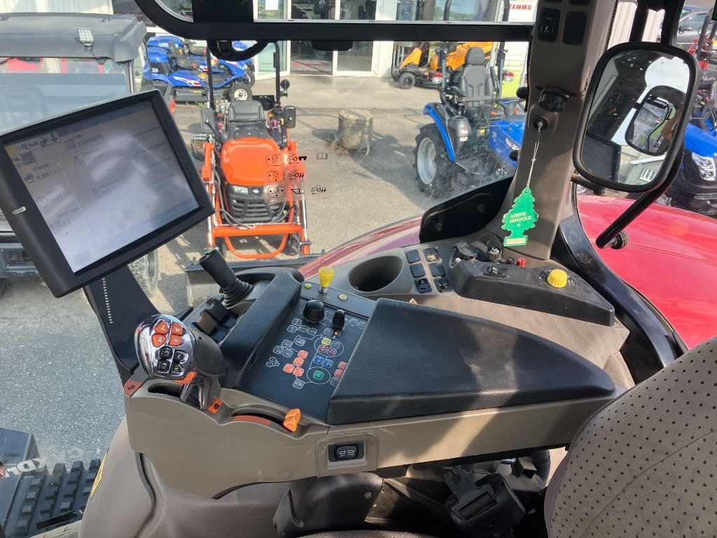 Tracteur CASE IH OPTUM 270 CVX - photo slide 11