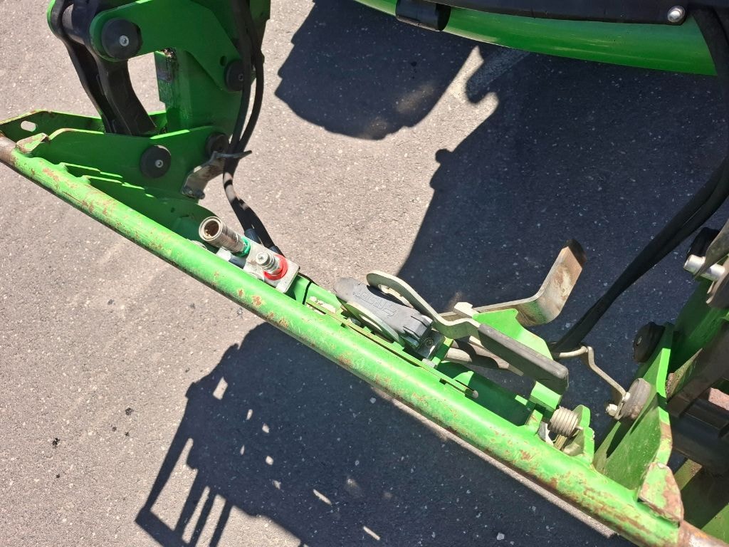 Tracteur chargeur JOHN DEERE 6125R - photo slide 13