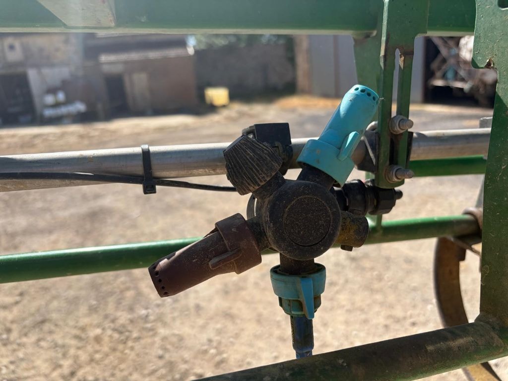 Pulverisateur automoteur JOHN DEERE 5430i - photo slide 21