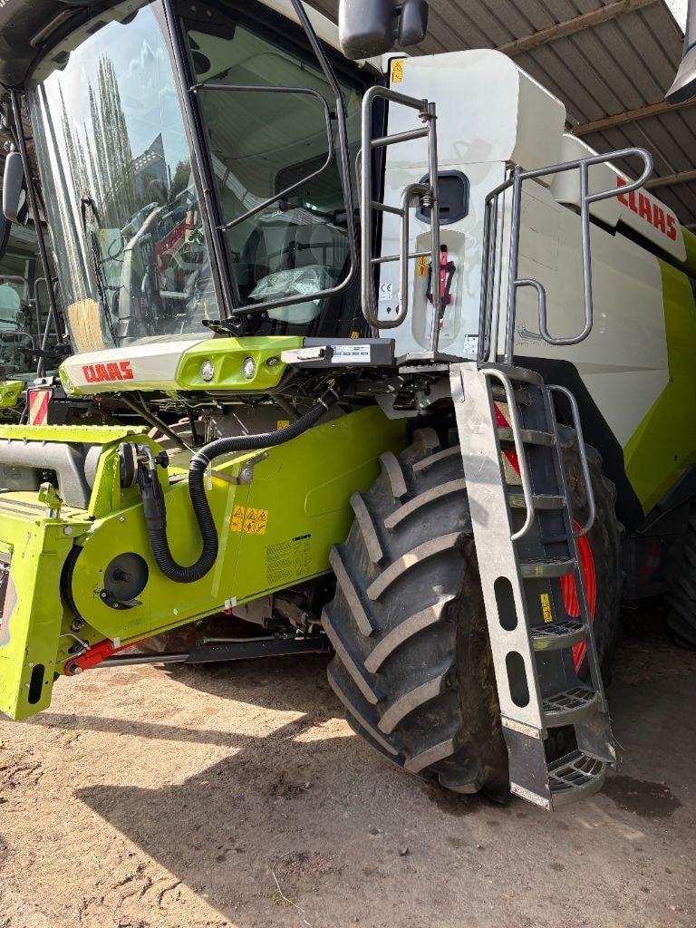Moissonneuse CLAAS LEXION 750 - photo slide 29