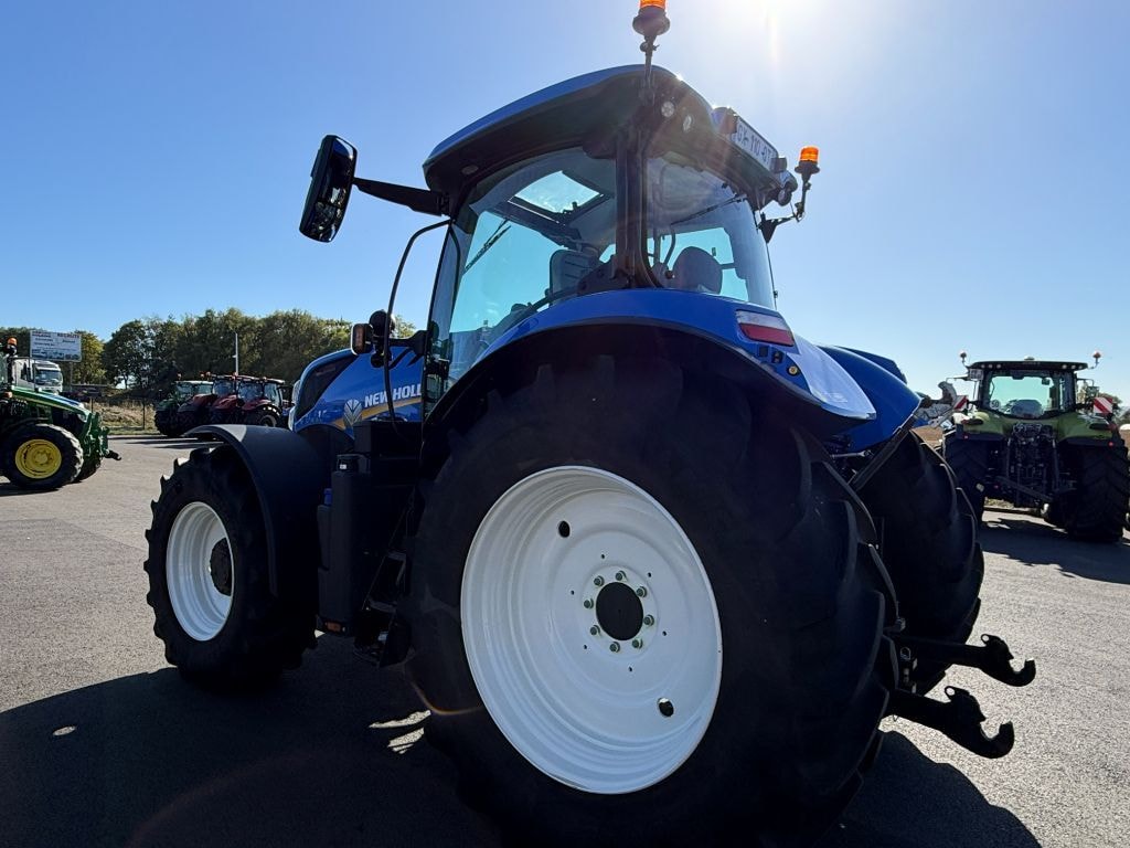 Tracteur NEW HOLLAND T7.210 - photo slide 3