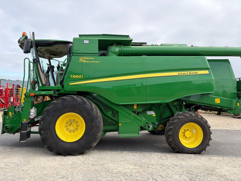 Moissonneuse JOHN DEERE T660 HM - photo slide 2