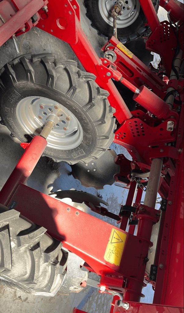 Planteuse de pommes de terre GRIMME GL 420 - photo slide 10