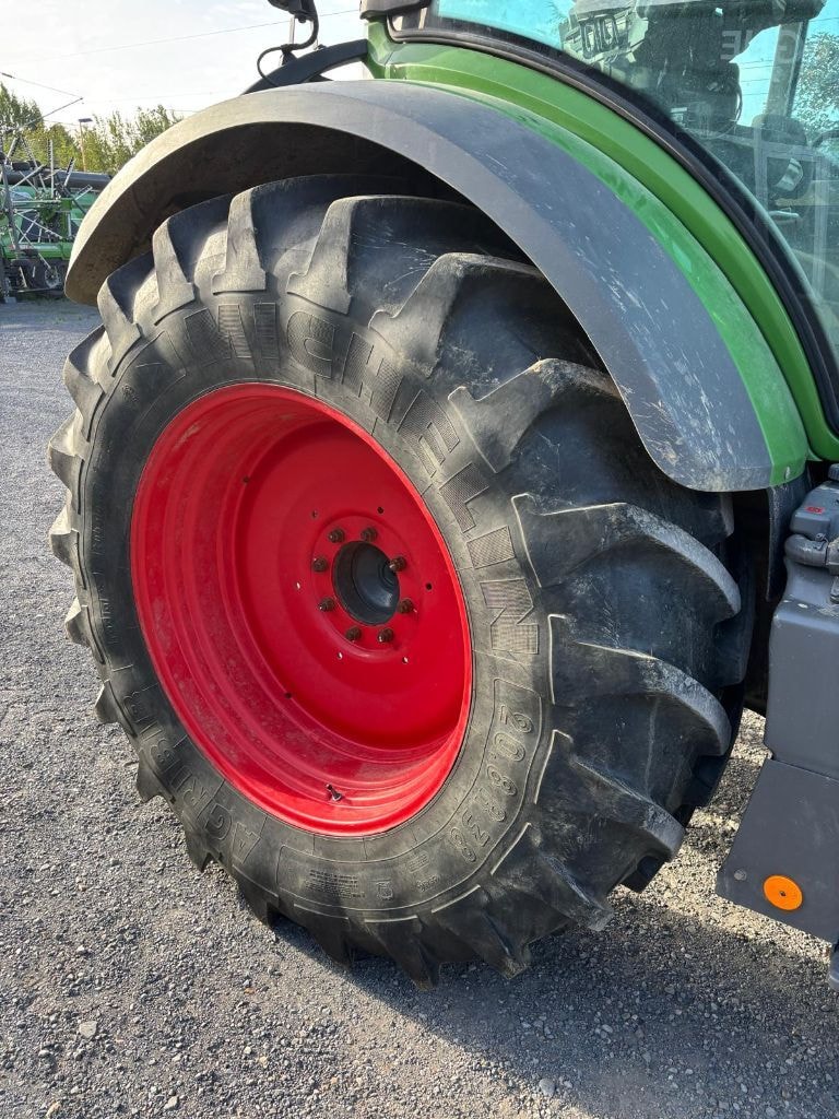 Tracteur FENDT 514 Power+ - photo slide 17