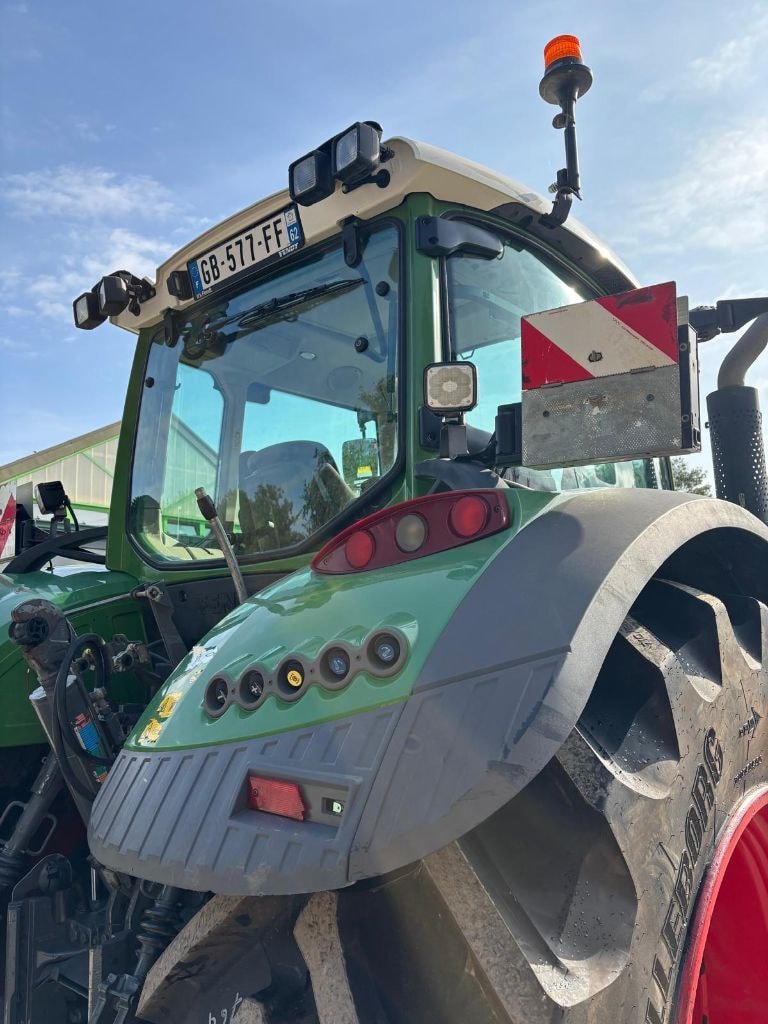 Tracteur FENDT 720 VARIO PROFI + - photo slide 8