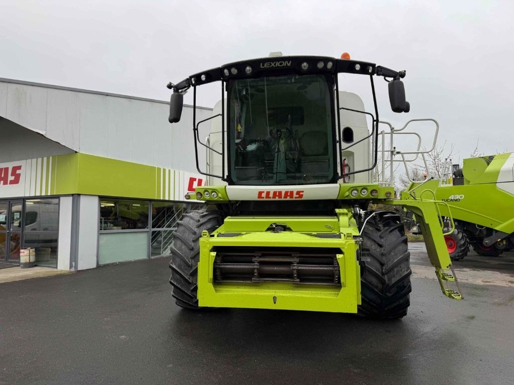 Moissonneuse CLAAS LEXION 670 MONTANA - - photo slide 6