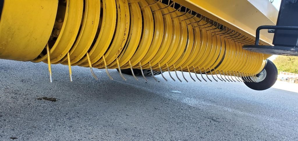 Presse balles rondes NEW HOLLAND Pro belt 165 CropCutter 25 couteaux - photo slide 14