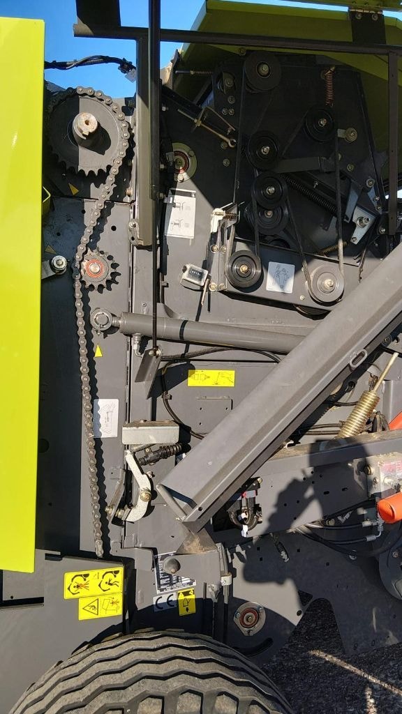 Presse balles rondes CLAAS Rollant 340 - photo slide 5