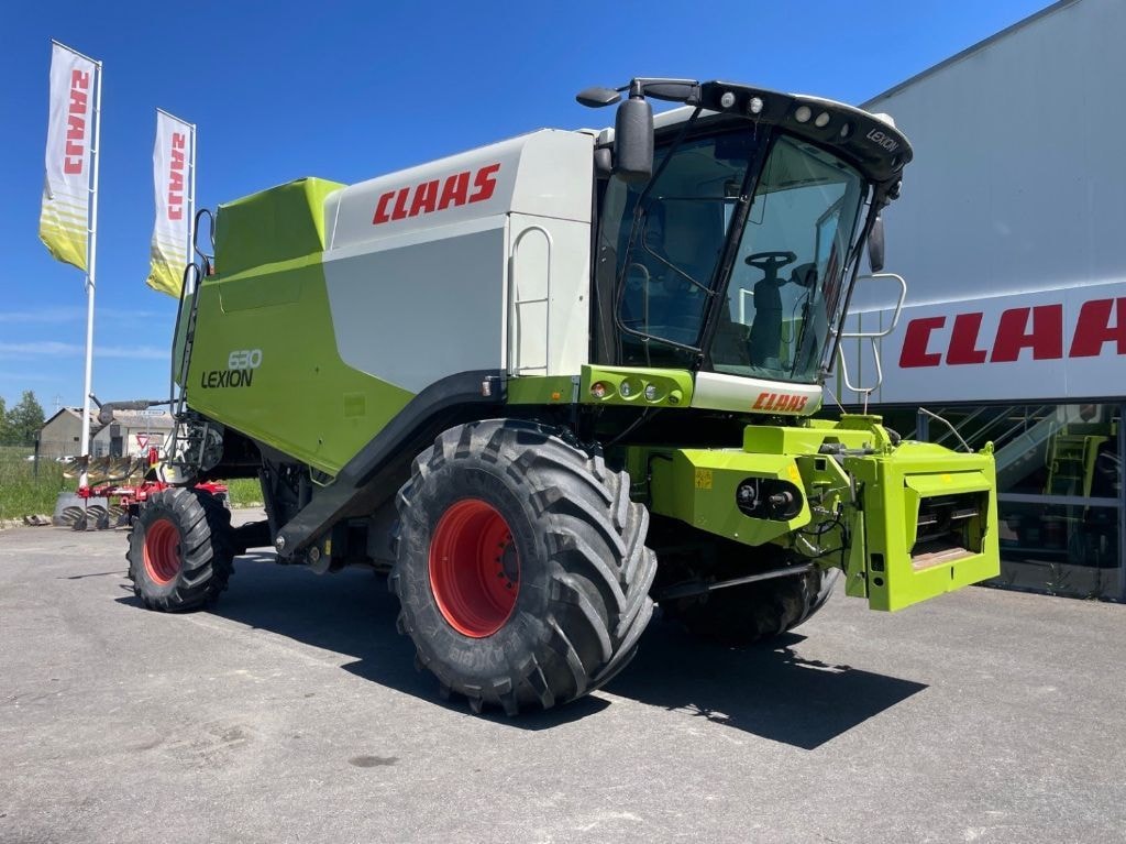 Moissonneuse CLAAS LEXION 630 MONTANA - photo slide 2