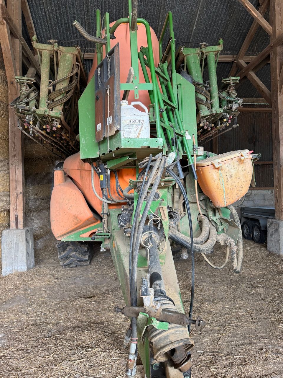 Pulverisateur AMAZONE UX 6200 - photo slide 2