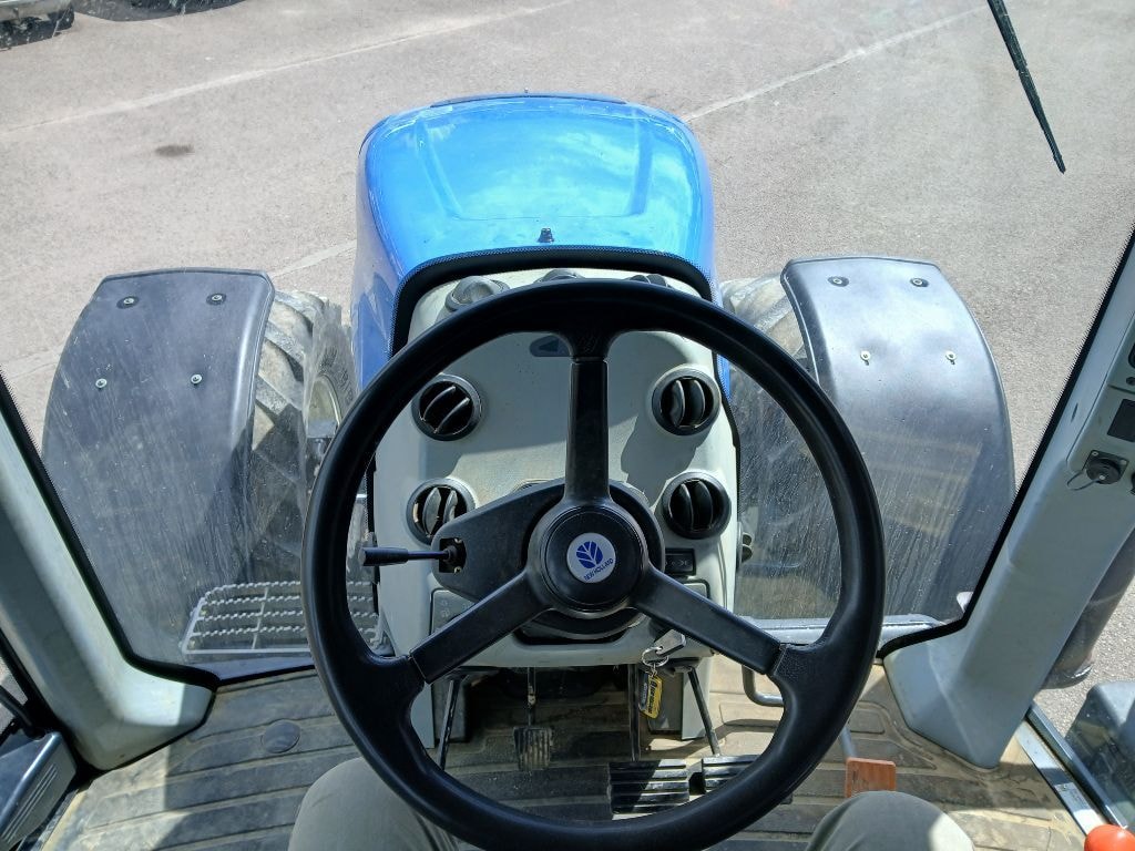 Tracteur NEW HOLLAND T8020 - photo slide 5