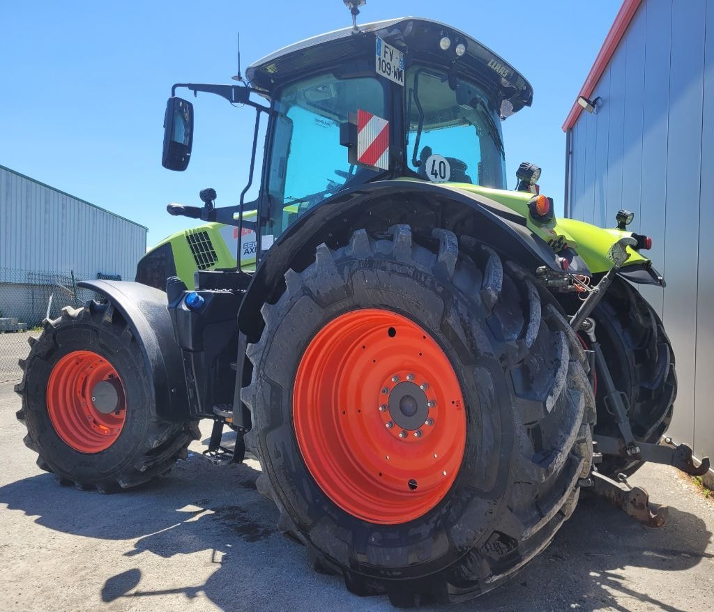 Tracteur CLAAS AXION 830 CMATIC CIS + - photo slide 6
