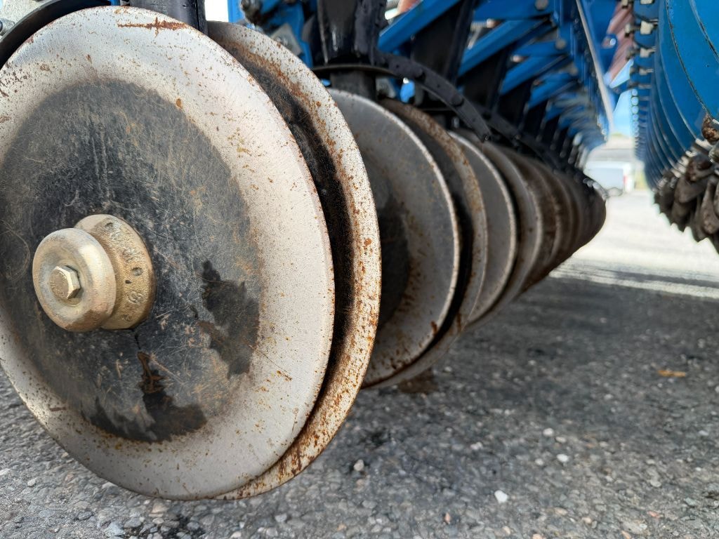Combine de Semis LEMKEN Zirkon 8 - photo slide 13
