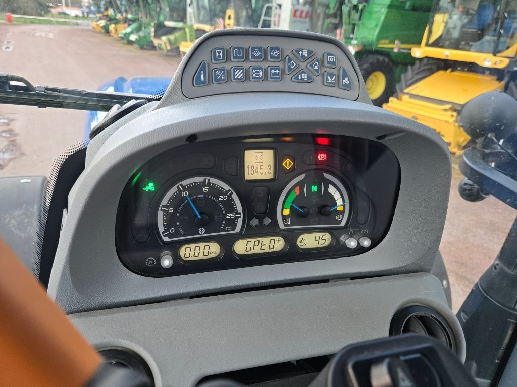 Tracteur NEW HOLLAND T7.210 PC - photo slide 8