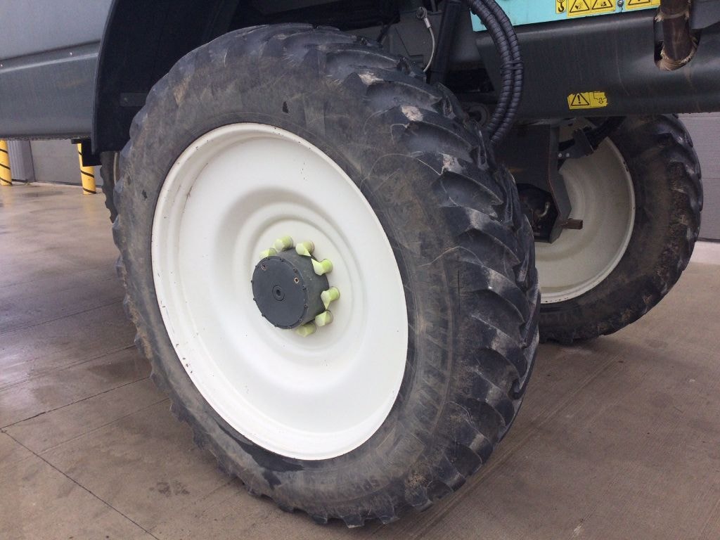 Pulverisateur automoteur BERTHOUD Raptor 3240 - photo slide 14