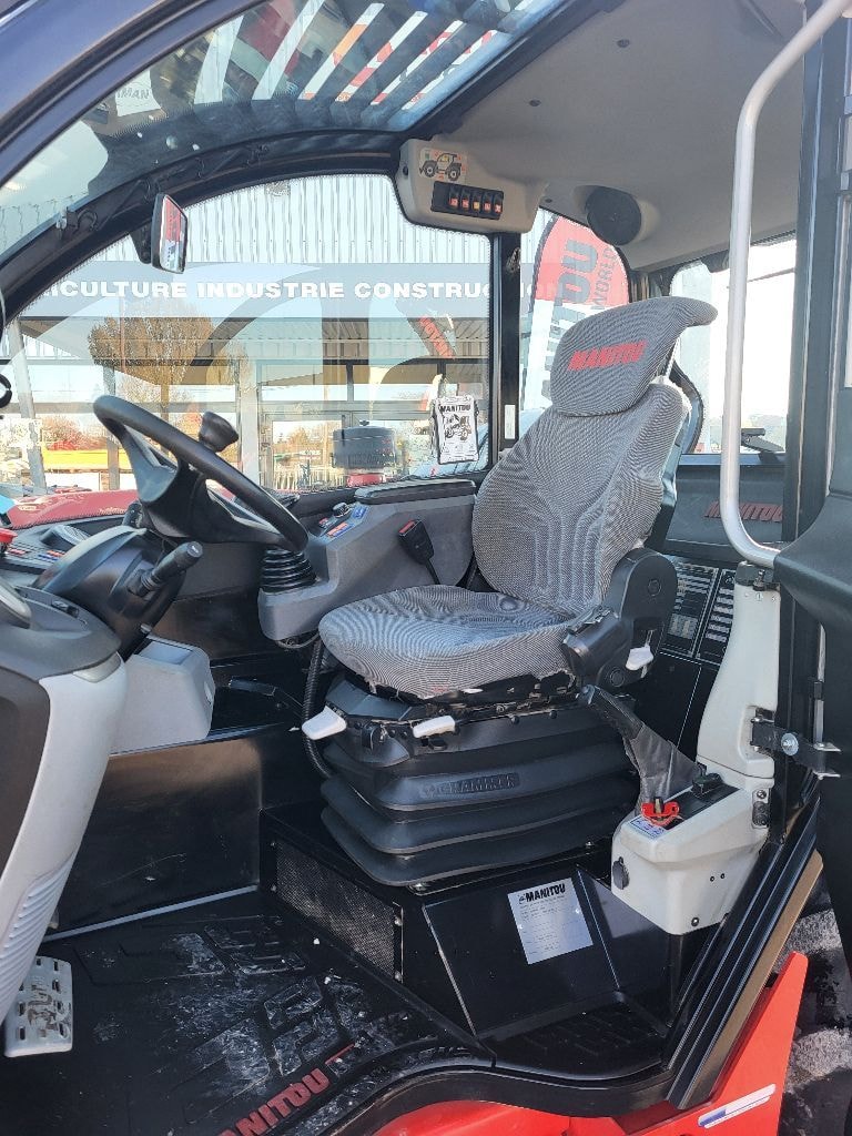 Chariot télescopique MANITOU MLT 635 130 PS+ PREMIUM - photo slide 8