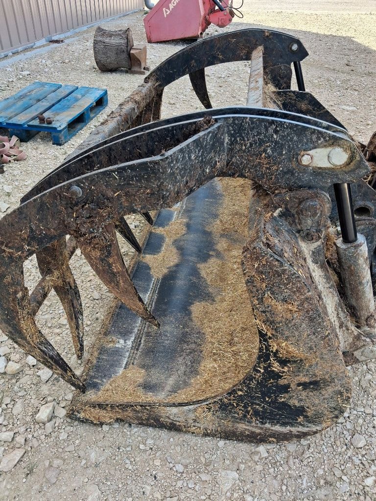 Telescopique MANITOU MLT 630 V 115 - photo slide 8