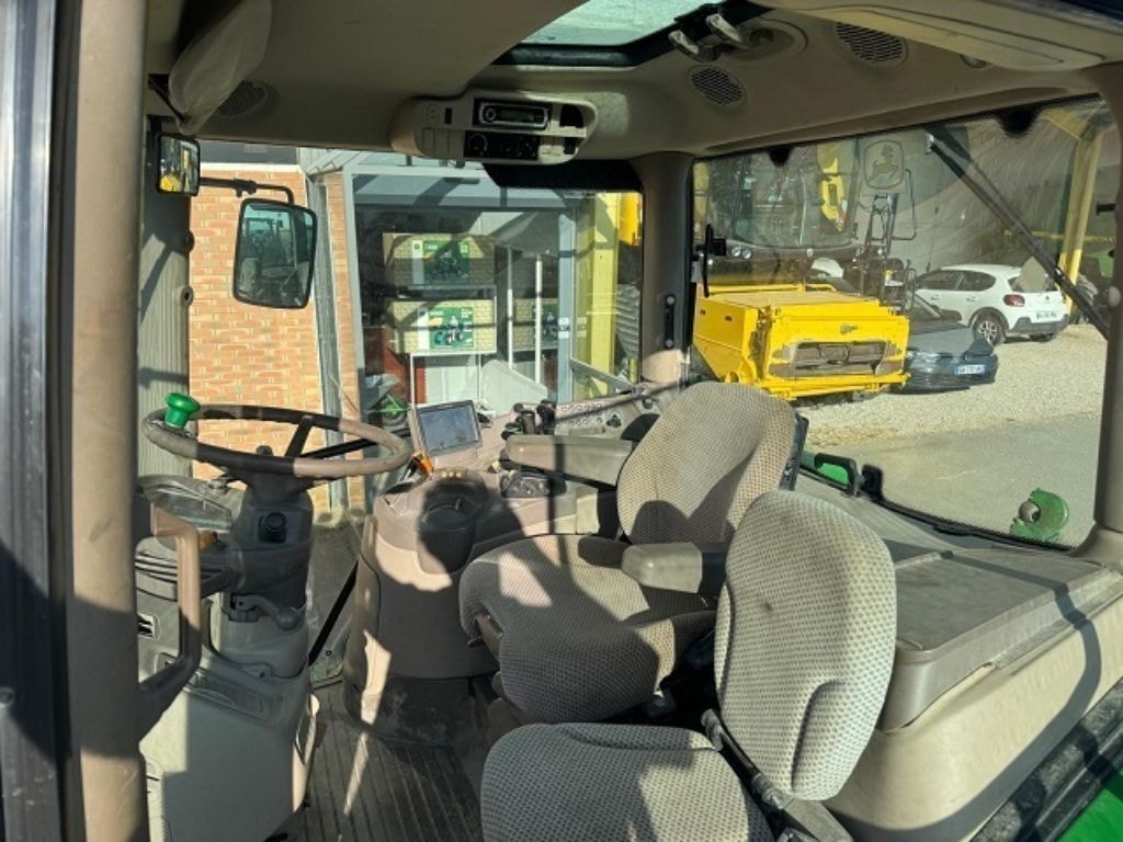 Tracteur JOHN DEERE 6140R - photo slide 8