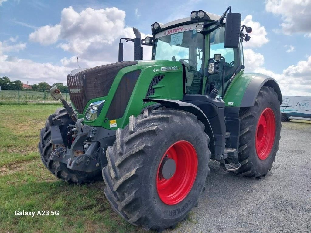 Tracteur FENDT 824 VARIO PROFI + - photo slide 2