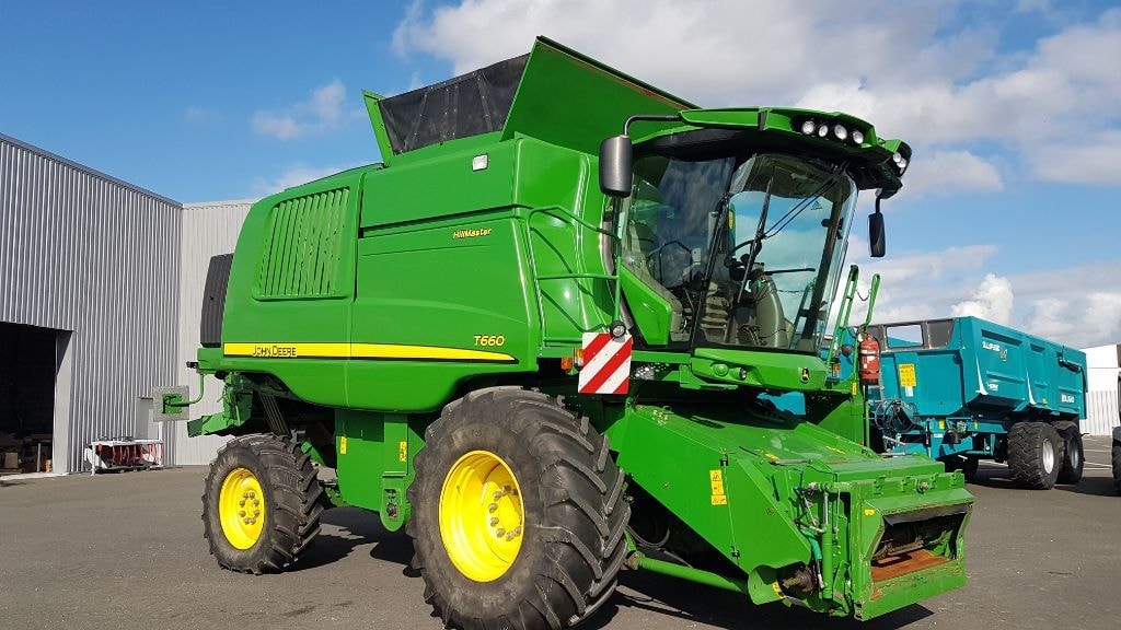 Moissonneuse JOHN DEERE T660 HM 4RM - photo slide 31
