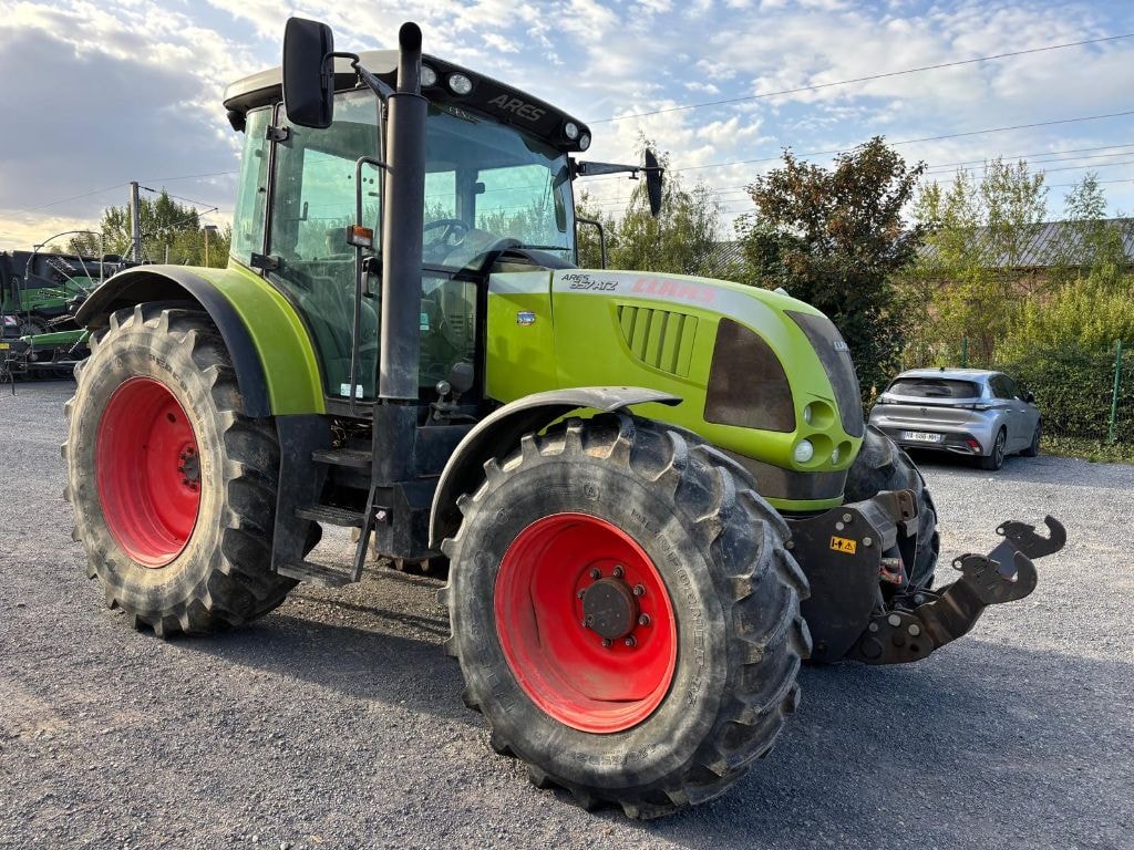 Tracteur CLAAS ARES 657 ATZ - photo slide 2