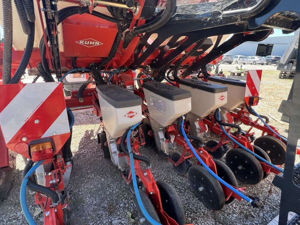 Semoir monograine KUHN Planter 3 M - photo slide 30