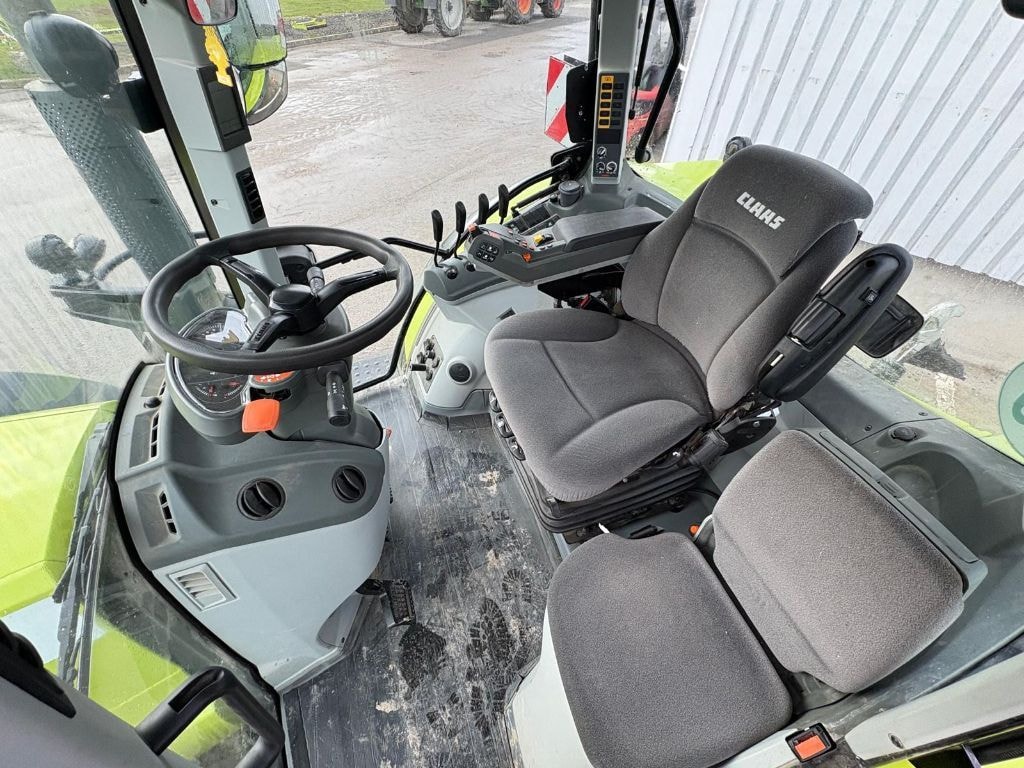 Tracteur CLAAS ARION 650  - photo slide 14