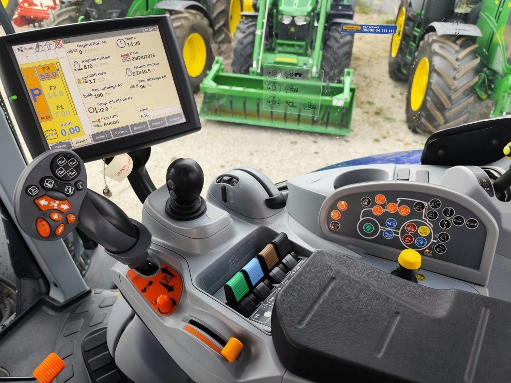 Tracteur NEW HOLLAND T7.210 - photo slide 9