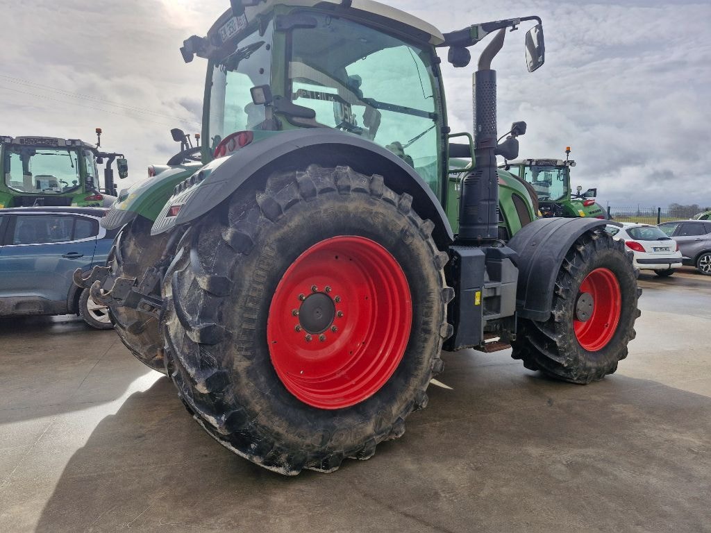Tracteur FENDT 720 VARIO POWER - photo slide 7